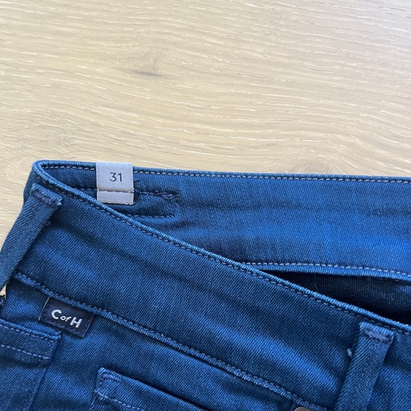 NWOT Arielle mid rise slim Citizens of Humanity dark wash jean. - Picture 3 of 6